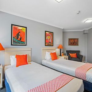Hotel Twin Room